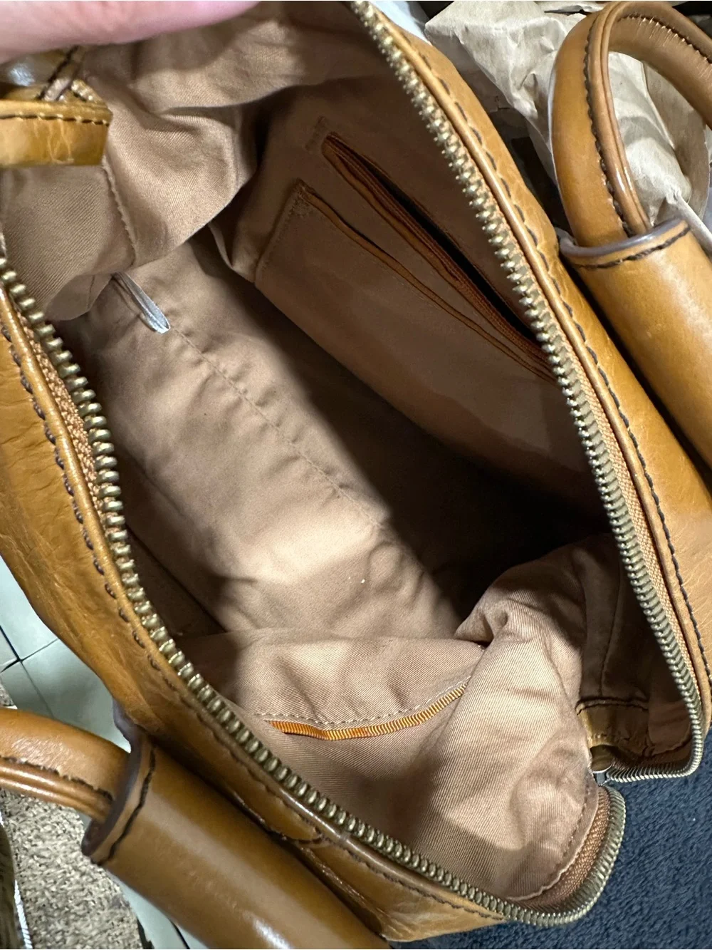 HOBO chic saddle